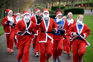 Santas run for WYWUAS in Nottingham-001